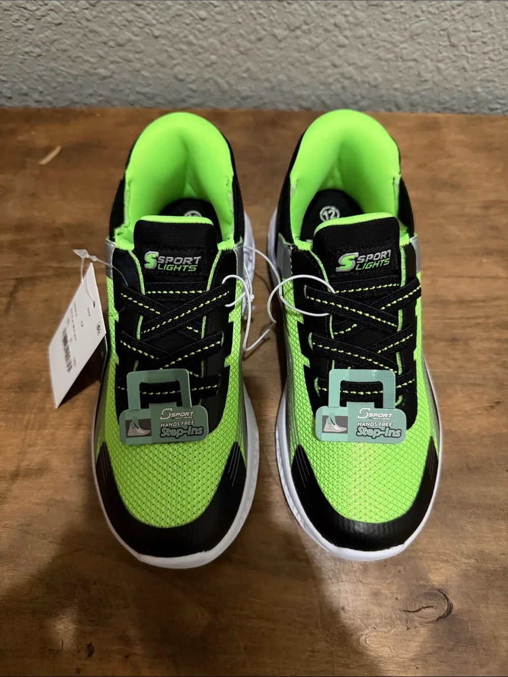 Skechers S Sport Kids' Neon Green and Black Step-In Sneakers size 12